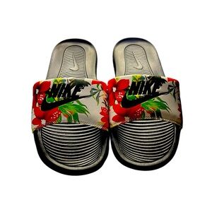 Nike women’s slides